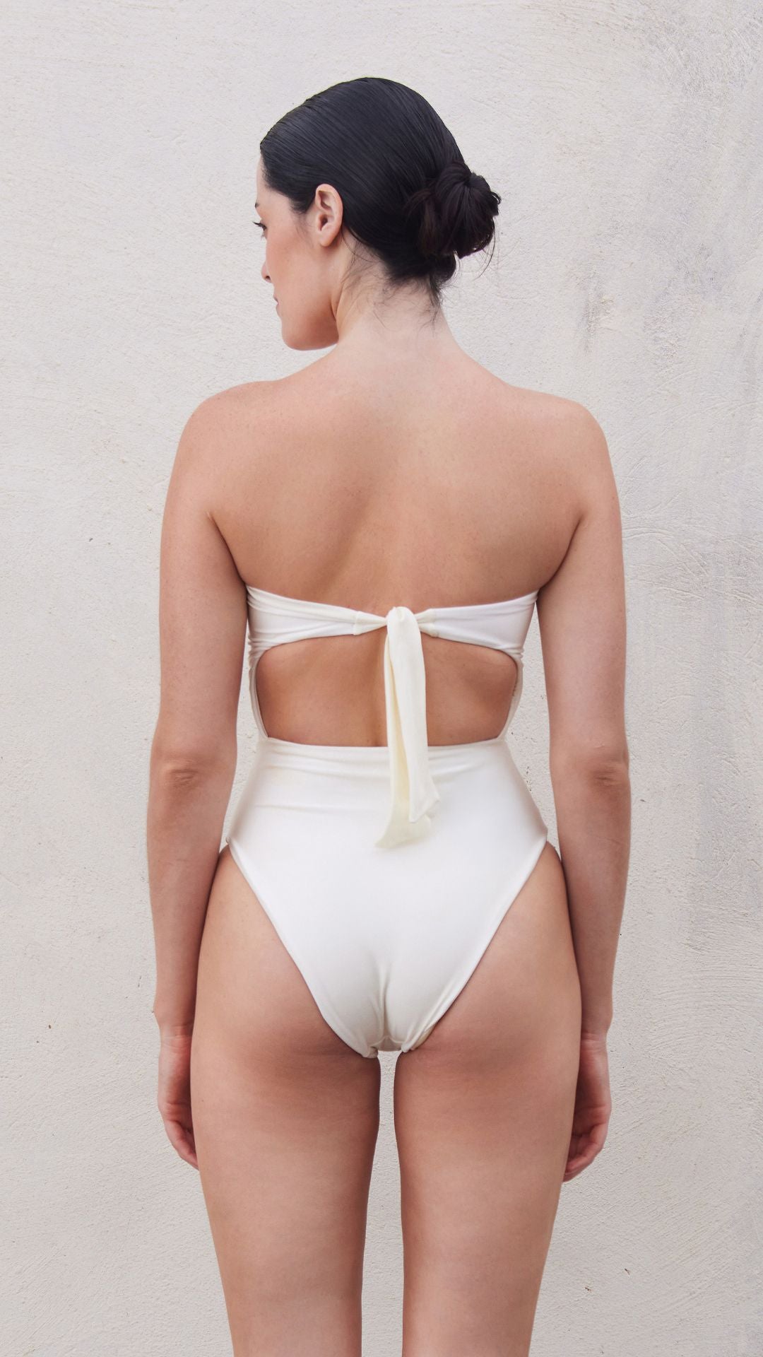Entero Oria Ivory